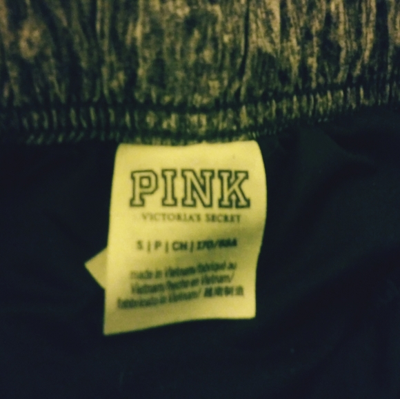 Pink athletic shorts size Small - Picture 3 of 3